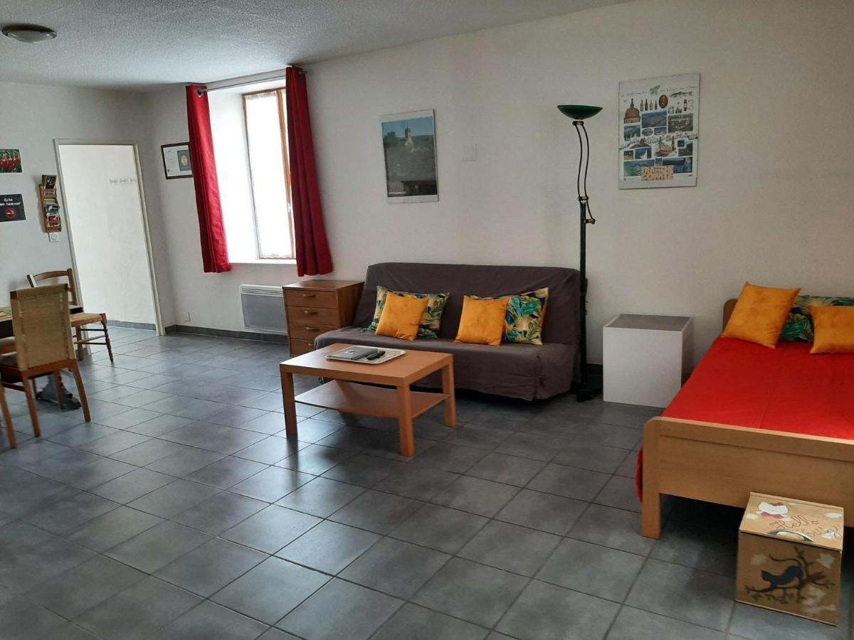 Gite De Kerezenn Fougerolles-Saint-Valbert Buitenkant foto